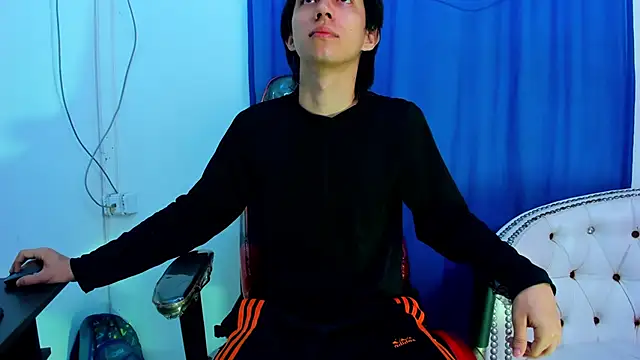 Snapshot of JeanRam18 chatting on 09-21-25, 11:15 JeanRam18 online show from 09-21-25, 11:15