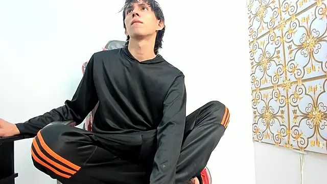 Snapshot of JeanRam18 chatting on 10-10-25, 05:41 JeanRam18 online show from 10-10-25, 05:41