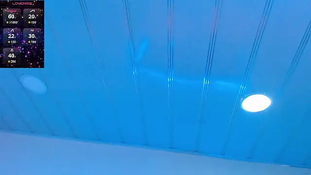 candy lux  online show from 05-17-26, 03:23