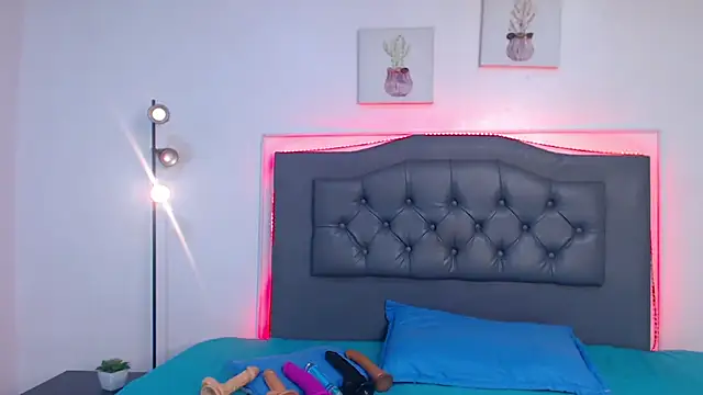 candy lux  online show from 11-26-25, 07:03