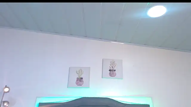 candy lux  online show from 11-24-25, 07:36