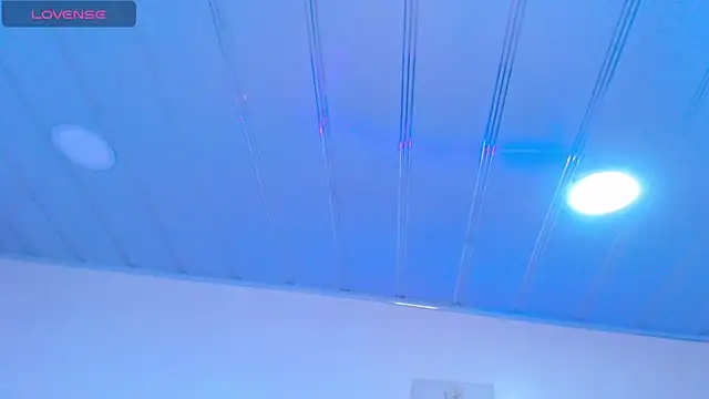 candy lux  online show from 05-27-26, 01:07