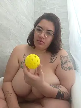 Snapshot of WitchiKitti chatting on 03-15-26, 05:47 WitchiKitti online show from 03-15-26, 05:47