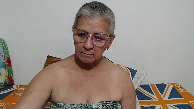 candy mature  online show from 03-18-26, 10:43