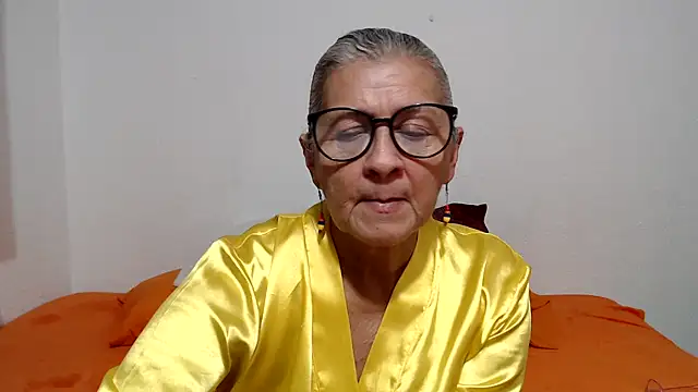 Snapshot of candy_mature_ chatting on 07-15-26, 11:23 candy mature online show from 07-15-26, 11:23