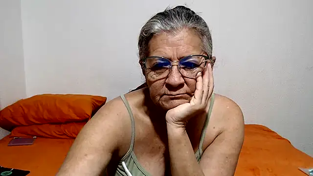 Snapshot of candy_mature_ chatting on 07-20-26, 11:23 candy mature online show from 07-20-26, 11:23