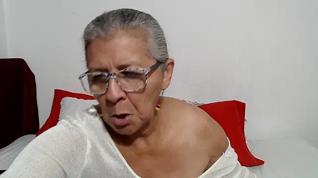 Snapshot of candy_mature_ chatting on 05-24-26, 12:49 candy mature online show from 05-24-26, 12:49