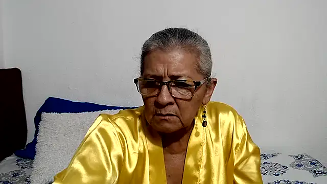 Snapshot of candy_mature_ chatting on 06-03-26, 11:42 candy mature online show from 06-03-26, 11:42