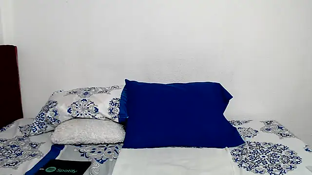 Snapshot of candy_mature_ chatting on 06-15-26, 01:00 candy mature online show from 06-15-26, 01:00