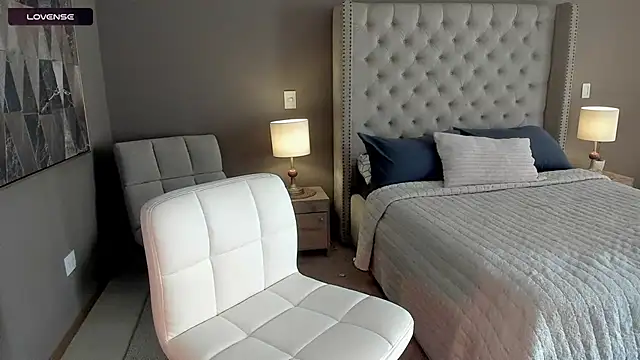 vangie  online show from 12-04-25, 05:45