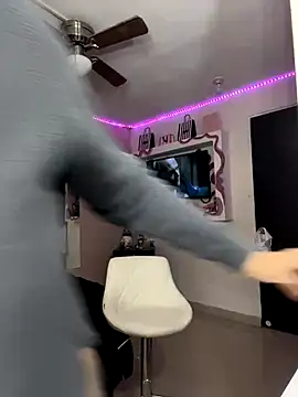 DarianaGuzz online show from 12-03-24, 03:26