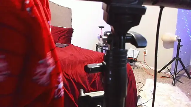 yiauana online show from 11-14-25, 08:29