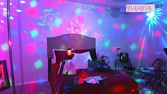 yiauana online show from 11-22-25, 06:23