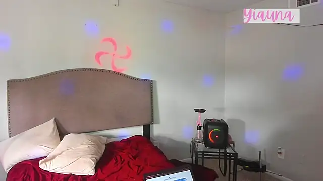 yiauana online show from 11-21-25, 04:17