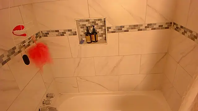 yiauana online show from 03-25-26, 03:17