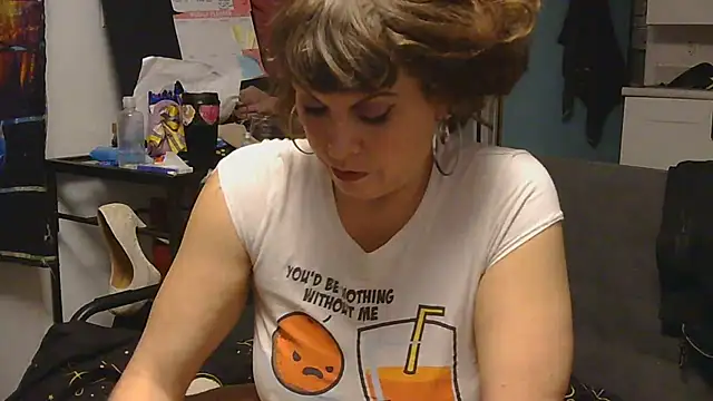 Snapshot of HeyyImHarlowe chatting on 02-02-25, 09:29 HeyyImHarlowe online show from 02-02-25, 09:29