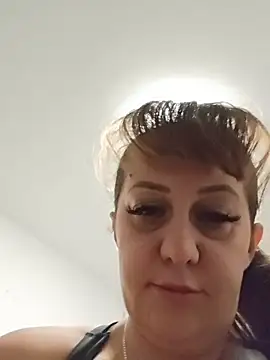 AvaLloyd online show from 11-27-25, 02:23