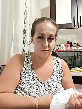 AvaLloyd online show from 09-25-25, 02:50