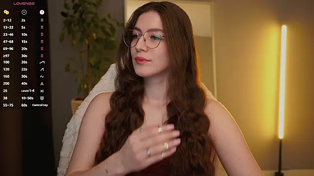 Ester Hill online show from 03-11-26, 04:28