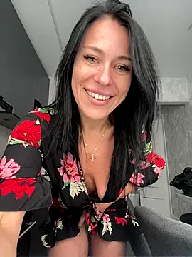 Snapshot of CuteNata chatting on 10-07-25, 11:00 CuteNata online show from 10-07-25, 11:00