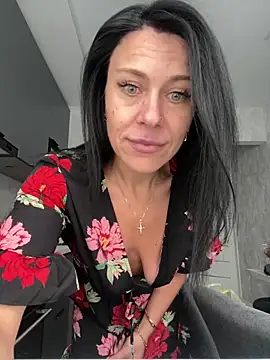 Snapshot of CuteNata chatting on 10-11-25, 11:55 CuteNata online show from 10-11-25, 11:55