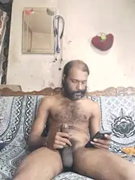 Snapshot of BadBoySmoker7070 chatting on 05-13-26, 02:18 BadBoySmoker7070 online show from 05-13-26, 02:18