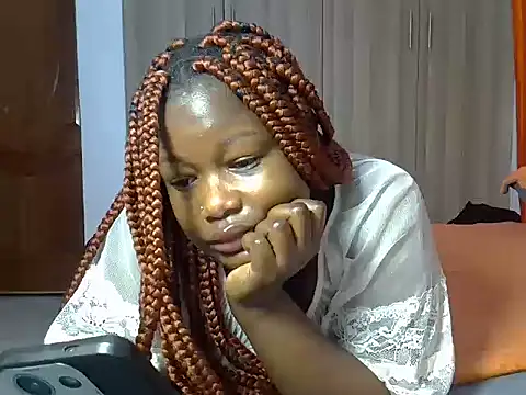 Snapshot of freaky_juicy chatting on 10-24-25, 05:06 freaky juicy online show from 10-24-25, 05:06