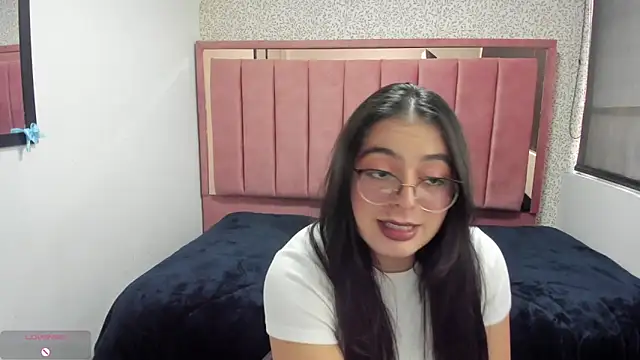 Snapshot of MiaWils_ chatting on 05-30-26, 06:57 MiaWils online show from 05-30-26, 06:57