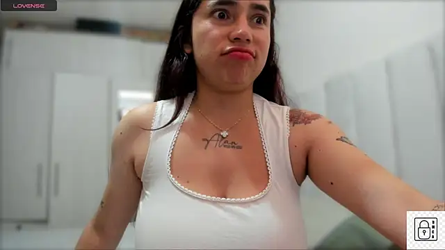  Susiee  online show from 10-21-25, 01:32