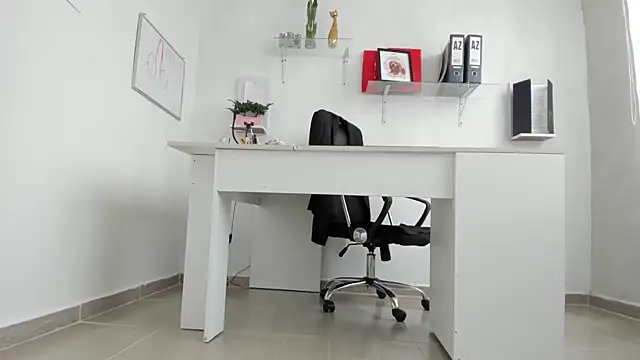 susana monroy online show from 11-27-25, 04:18