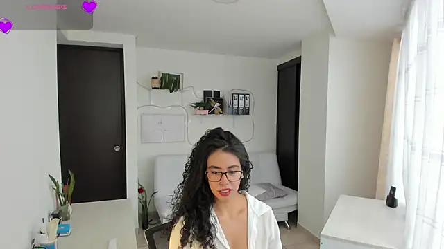Snapshot of susana_monroy chatting on 06-01-26, 07:13 susana monroy online show from 06-01-26, 07:13