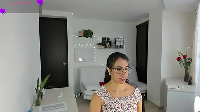 Snapshot of susana_monroy chatting on 06-04-26, 06:56 susana monroy online show from 06-04-26, 06:56