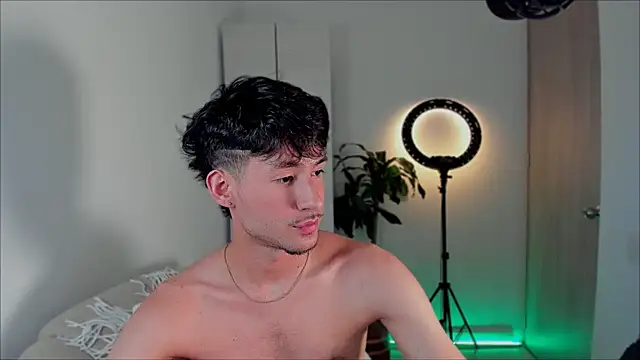 dimitri targaryen online show from 01-12-25, 05:24