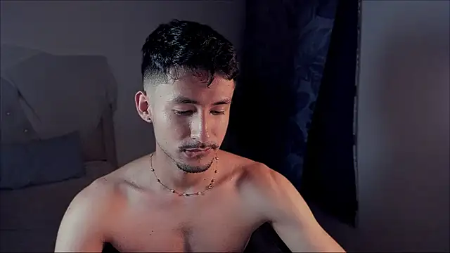 dimitri targaryen online show from 11-20-25, 11:36