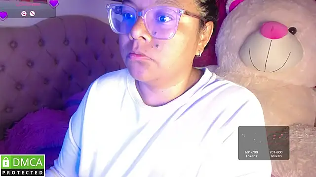 Snapshot of KittyHot20 chatting on 11-08-25, 02:09 KittyHot20 online show from 11-08-25, 02:09