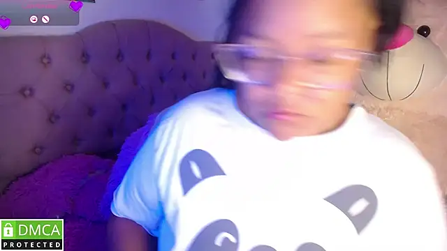 Snapshot of KittyHot20 chatting on 11-23-25, 02:49 KittyHot20 online show from 11-23-25, 02:49