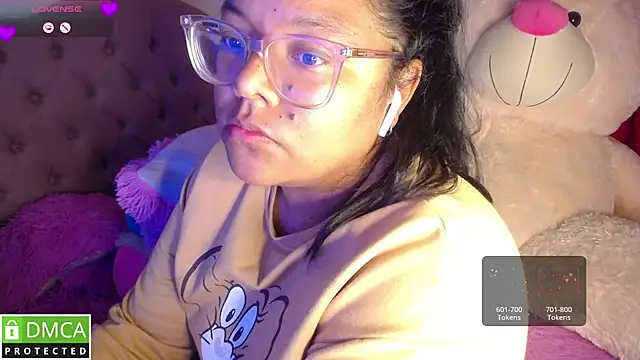 Snapshot of KittyHot20 chatting on 11-09-25, 02:15 KittyHot20 online show from 11-09-25, 02:15