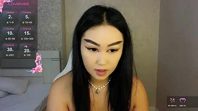 Diana Moon  online show from 07-20-26, 02:19