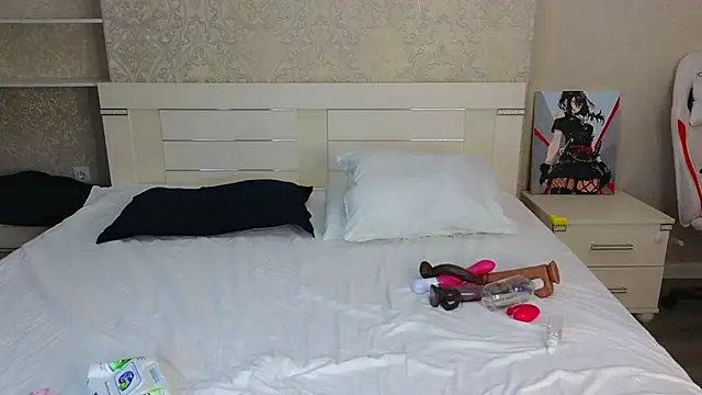 Diana Moon  online show from 10-24-25, 01:37