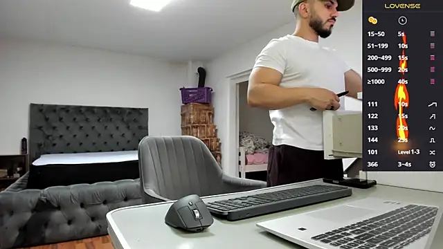 supermanboy94 online show from 04-02-26, 06:20