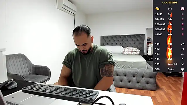 supermanboy94 online show from 10-15-25, 05:50