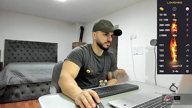 supermanboy94 online show from 03-23-26, 06:46