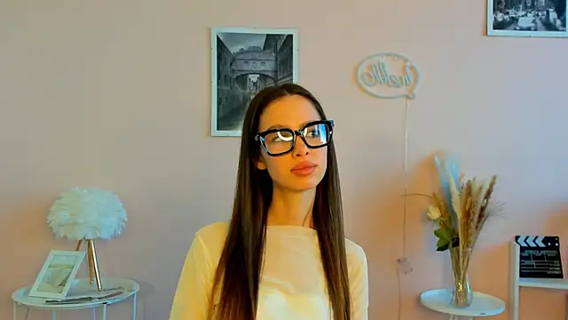 AnabelHun online show from 05-23-26, 05:50