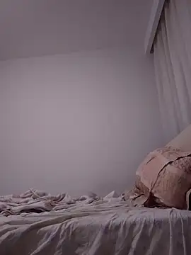 raducelfrumos99 online show from 02-04-26, 04:13