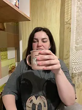 Karolina llove online show from 03-02-25, 04:36