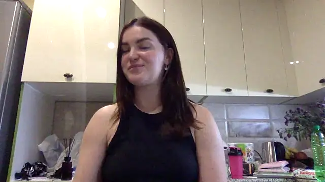 Karolina llove online show from 09-25-25, 09:32
