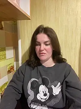 Karolina llove online show from 02-10-25, 04:36
