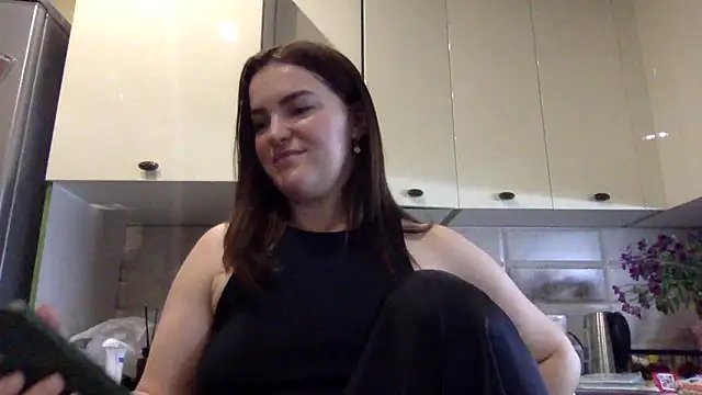 Karolina llove online show from 09-16-25, 09:16