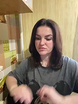 Karolina llove online show from 01-13-25, 01:06