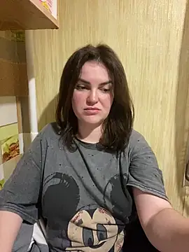 Karolina llove online show from 02-14-25, 05:14